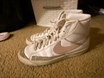 Womens nike shoes