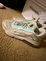 Womens nike shoes