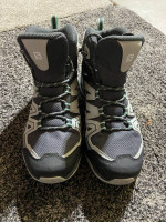Salomon Women's Robson Mid GTX Gore-Tex Hiking Shoes, Ebony/Pearl Blue/Yucca