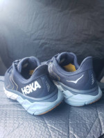 HOKA ARAHI 5 RUNNING SHOES MENS