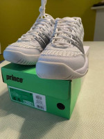 Tennis Shoes - Womens