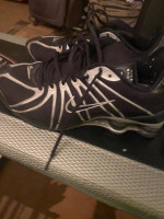 2PAIRS SNEAKERS & 1 PAIR DRESS SHOES   SIZE 7 1/2 - 8