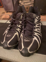 2PAIRS SNEAKERS & 1 PAIR DRESS SHOES   SIZE 7 1/2 - 8