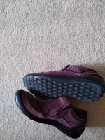 Clarks Ladies shoes( purple) size 6