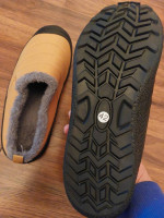 Size 10 Women's slip on duck toe shoes.