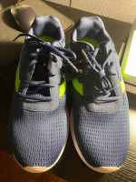 New athletic tennis shoes