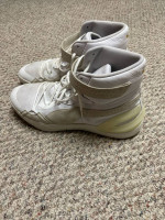 Sky Dreamer Basketball Shoes size 17