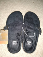 4 pairs of brand new women's shoes, size 5/6