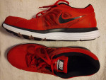 NIKE Tennis Shoes