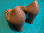 Tahari shoes 3 inch heels