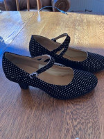 Women's Ballroom Dance Shoes