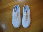 NEW Skechers White Closed-Toe Sneaker Mules Slide-On Shoes, Size 10!!!