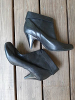 Black Cassie KK Ankle Boot Shoes 8M Women/ Ladies