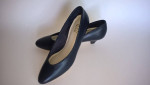 Womens 7M shoes navy soft leather "9.2.5 So Soft" new unworn condition