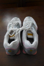 Used Nike Shox Livestrong Women’s Running Shoes Size 8 Gray/Pink/White