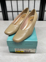 Women's Life Stride Shoes 8.5