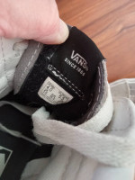 Vans Unisex High-Top Shoes Men Size 4 / Women Size 5.5 great condition