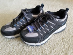 2 pairs new shoes
