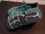 Size 6 Women's Mizuno shoes - Lot #264c - socmom
