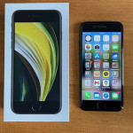 iPhone SE 2020 64GB unlocked 97% battery
