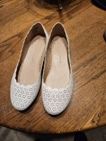 Women's shoes and boots