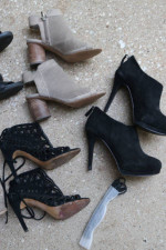 Five Pairs Women's Shoes Size 7 in Excellent Condition