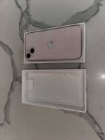 iPhone 13 256GB Look like new