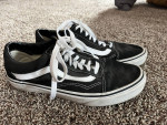 Black Vans shoes