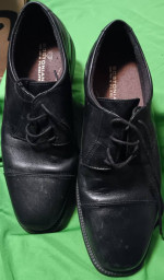Size 10.5 Boston Ian Flexlite Dress Shoes
