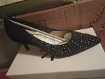 Women's shoes
