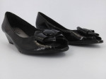 Life stride soft system Women’s Black Shoes with bow