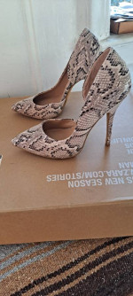 ZARA / STEVEN MADDEN SHOES***
