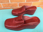 SHOES - Kenneth Cole Reaction Red Leather Wedges Size 8.5