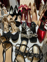 Ropa y zapatos nuevos .New clothes and shoes