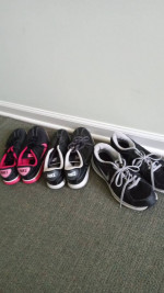 Nike tennis shoes