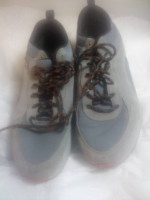 Men's sneakers athletic shoes Columbia pivot  size 10.5 size