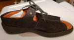 Stylish and Comfortable Women's Shoes Size 9.5 0