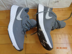 Nike mens running shoes