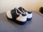 Foot Joy Womans Golf Shoes (size 7.5) Like New