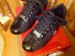 Woman’s GUESS Brand Fashion Tennis Shoes