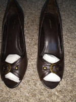 Women's shoes