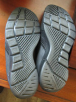 Mens Black Skechers Sneakers/ Shoes 8.5