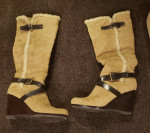 2 pair of like new Shoes