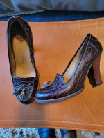 Sam Edleman ladies Croc and leather shoes sz 7 med