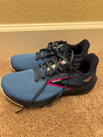 Women’s Size 8 Brooks Launch 10 Running Shoes