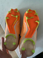 Kids Nike Mercurial soccer shoes 5.5 size