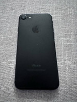 Apple iPhone 7