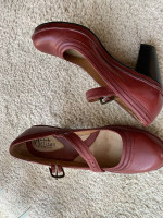 Women’s shoes