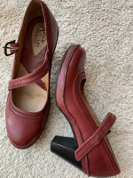 Women’s shoes