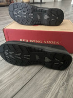 Red wing steel toed shoes